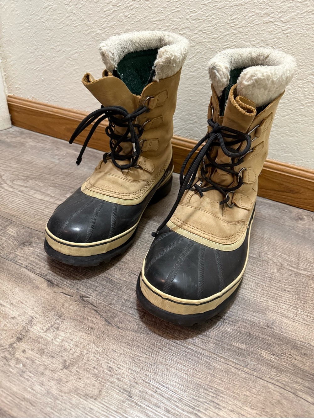 Men’s Sorel Caribou Winter Boots (Size 12)